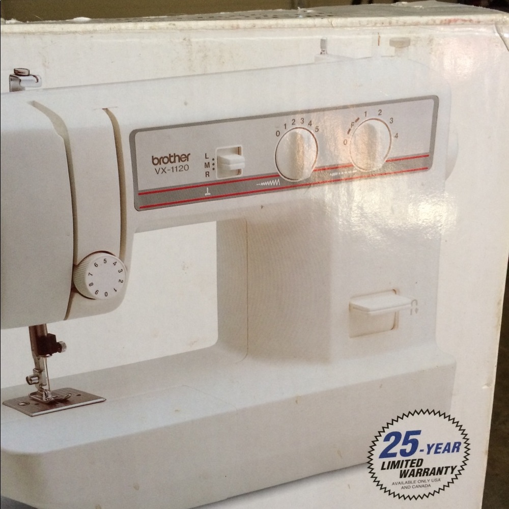 Sewing Machine - Picture 3 of 3